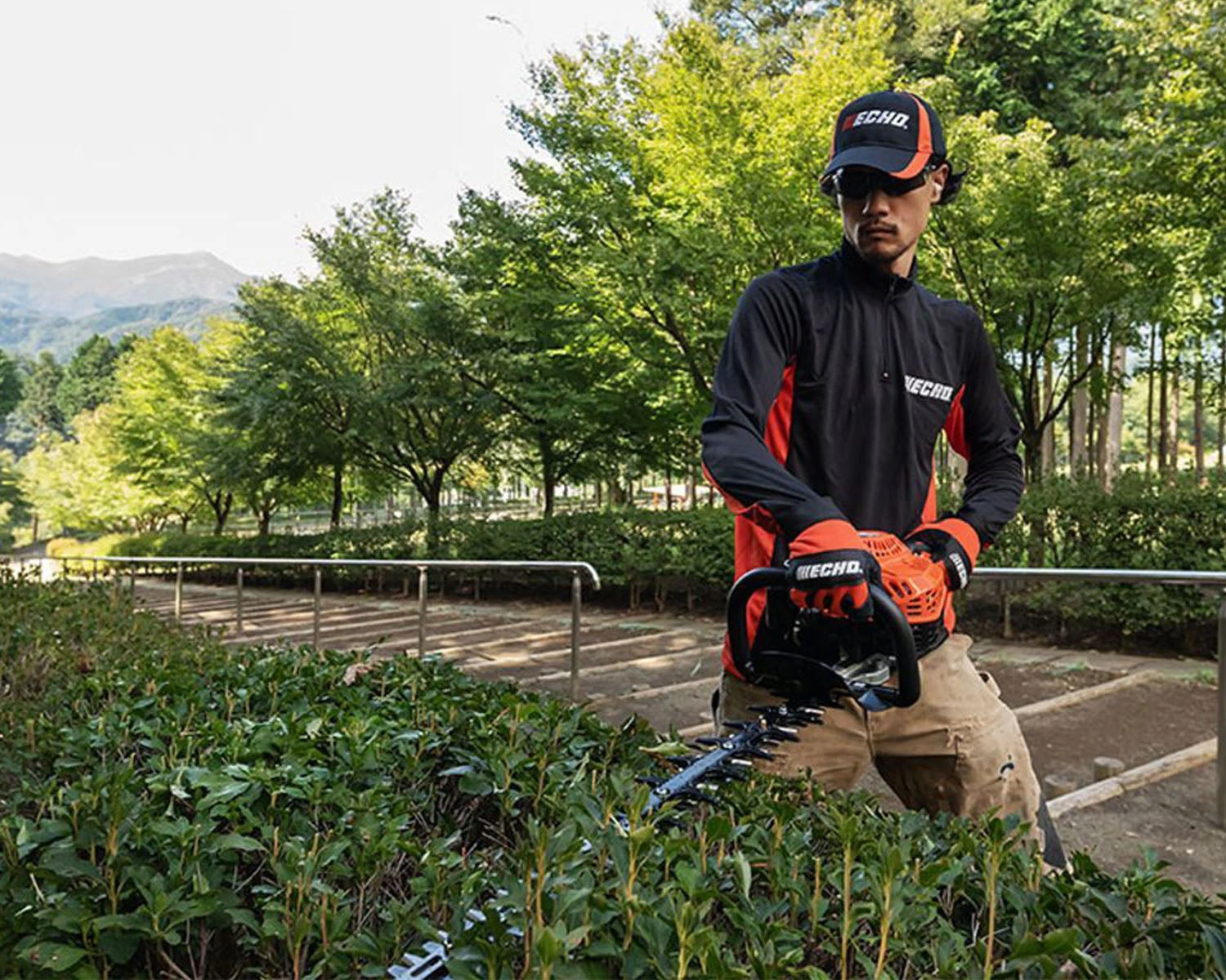 Echo HC-2320 Hedgetrimmer 2 Echo HC-2320 Hedgetrimmer - Image 2