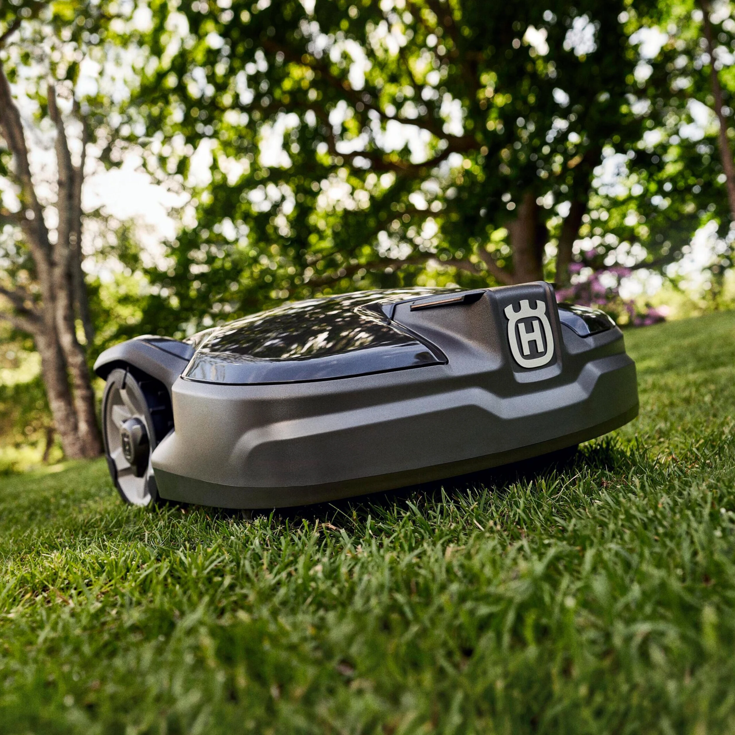 Husqvarna Automower 315 Robotic Lawnmower 3 Husqvarna Automower 315 Robotic Lawnmower - Image 3