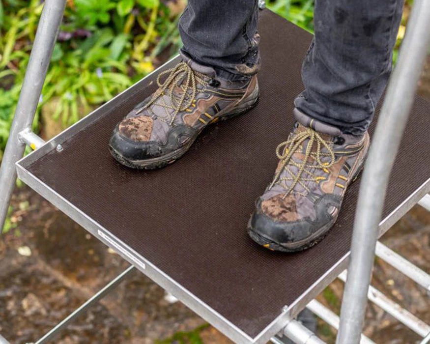 Henchman Hi-Step Platform Ladder 3 Henchman Hi-Step Platform Ladder - Image 3