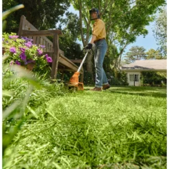 Stihl FSA60R Cordless Grass Trimmer Battery And Charger Set -Garden Supplies Sales Store FSA60RSetlifetsyle1