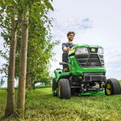 John Deere X370 Lawn Tractor (Power Unit Only) 8 John Deere X370 Lawn Tractor (Power Unit Only) -Garden Supplies Sales Store Greendeck 0000s 0002 r2g024859 LSC