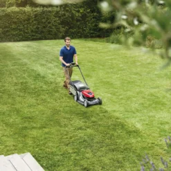 Honda HRX476 XB Cordless Lawnmower -Garden Supplies Sales Store HRX476XBMainImage