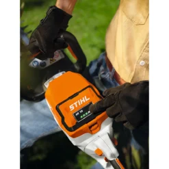 Stihl HSA60 Cordless Hedgetrimmer Set -Garden Supplies Sales Store HSA60Lifestyle2