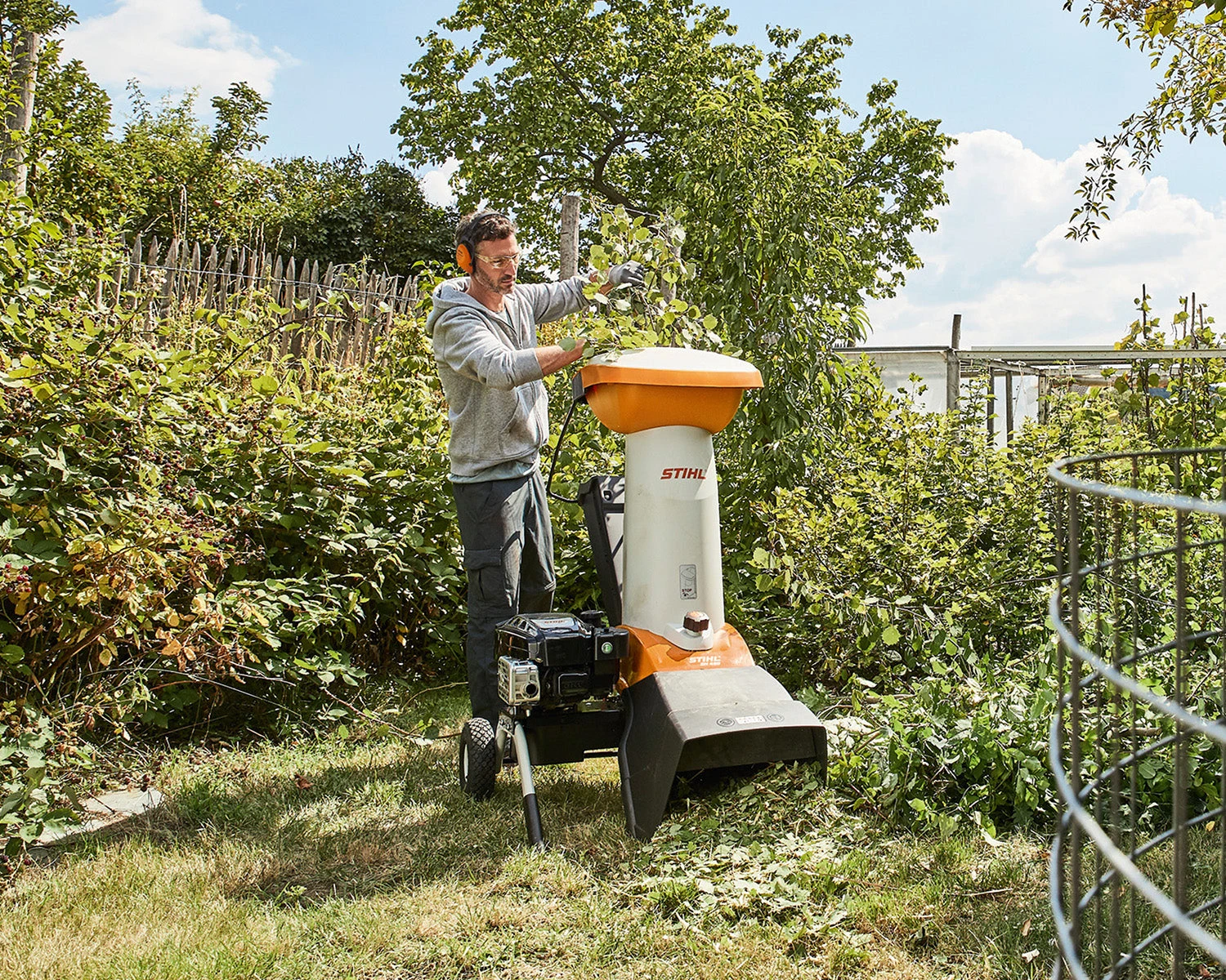 Stihl GH460 Petrol Garden Shredder 3 Stihl GH460 Petrol Garden Shredder - Image 3