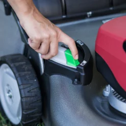 Honda Izy HRG 466 XB Cordless Lawnmower -Garden Supplies Sales Store Mainimage2 36c598e1 e006 4e93 9105 cae89c05c47b scaled