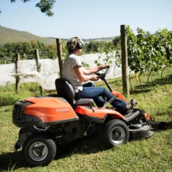 Husqvarna 214TC Rider 7 Husqvarna 214TC Rider -Garden Supplies Sales Store Mainimage2 516daef1 0fbb 4a4c 9278 aa0be38c4922