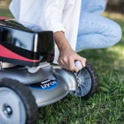 Honda Izy HRG 466 XB Cordless Lawnmower -Garden Supplies Sales Store Mainimage3 8185ede7 a361 4d54 8b6d 30924cd674b9 scaled